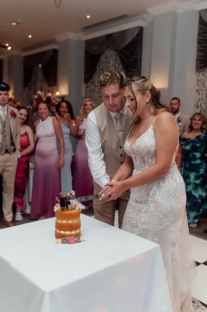 Cutting the cake